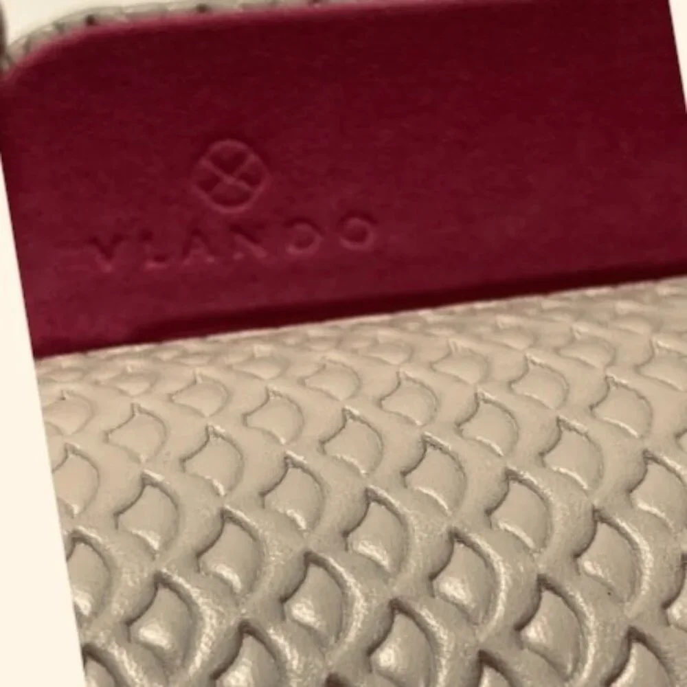 VLANDO VIAGGIO Round Cylinder Travel Jewelry Case NWOT - Picture 6 of 7